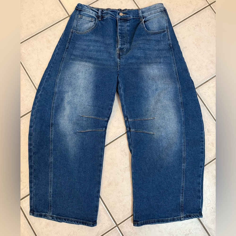 Women's Blue Velvet Relaxed Barrel Jeans